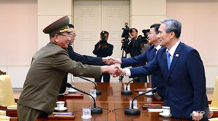 Top South Korean and North Korean officials meet at at Panmunjom