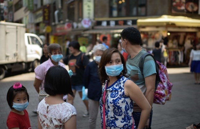 Fresh Cases, 900 Schools Closed in S. Korea MERS Outbreak