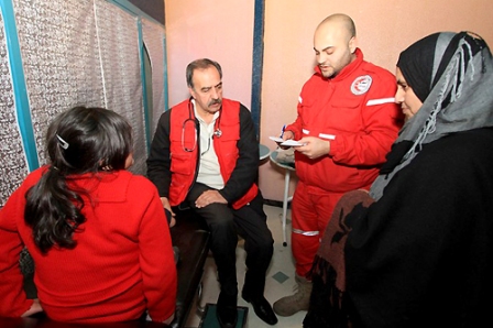 “Free Syrian Army” Threatens Red Crescent