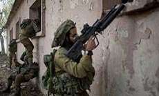 ’Israeli’ Army Shoots Palestinian, Arrests 10 in WB Raids