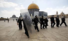’Israel’ Re-Imposes Restrictions on Palestinians’ Entry to Aqsa Mosque 