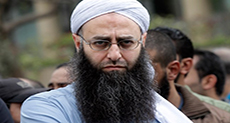 Salafist Fugitive Ahmad al-Assir Arrested at Beirut Airport

