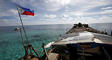 US Backs Resumption of China-Philippines Talks on S China Sea
