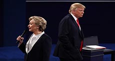 US 2016 Presidential Elections: Trump Bashes Clinton but She Extends Campaign Lead