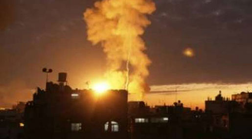 ‘Israel' Strikes Gaza, Martyrs 2 Palestinians, Injures 5