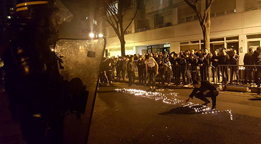 Tear Gas, Bottles Fly as Paris Police, Protesters Clash for 3rd Night