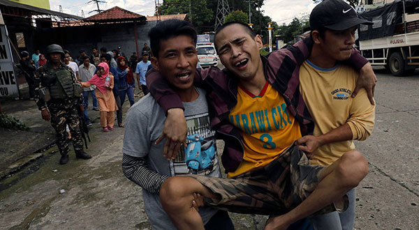 Daesh in Philippines: Dozens of Victims As Besieged Terrorists Execute ‘Betrayers'
