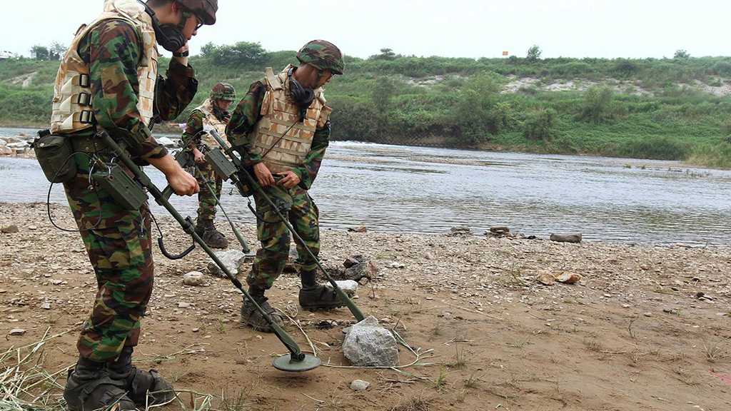 Koreas Begin Removing Landmines along Fortified Border