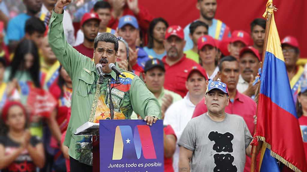 Maradona Punished for Dedicating His Club’s Win to Maduro