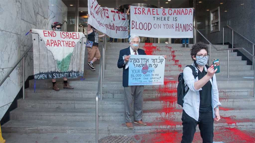 Jewish Activists Paint ‘River Of Blood’ On Steps of ‘Israeli’ Consulate in Toronto to Protest Gaza strikes