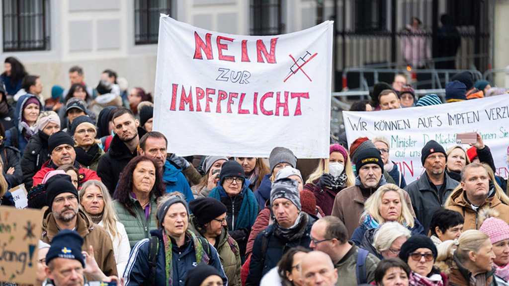 Nationwide Lockdown for Unvaccinated Triggers Protests in Vienna