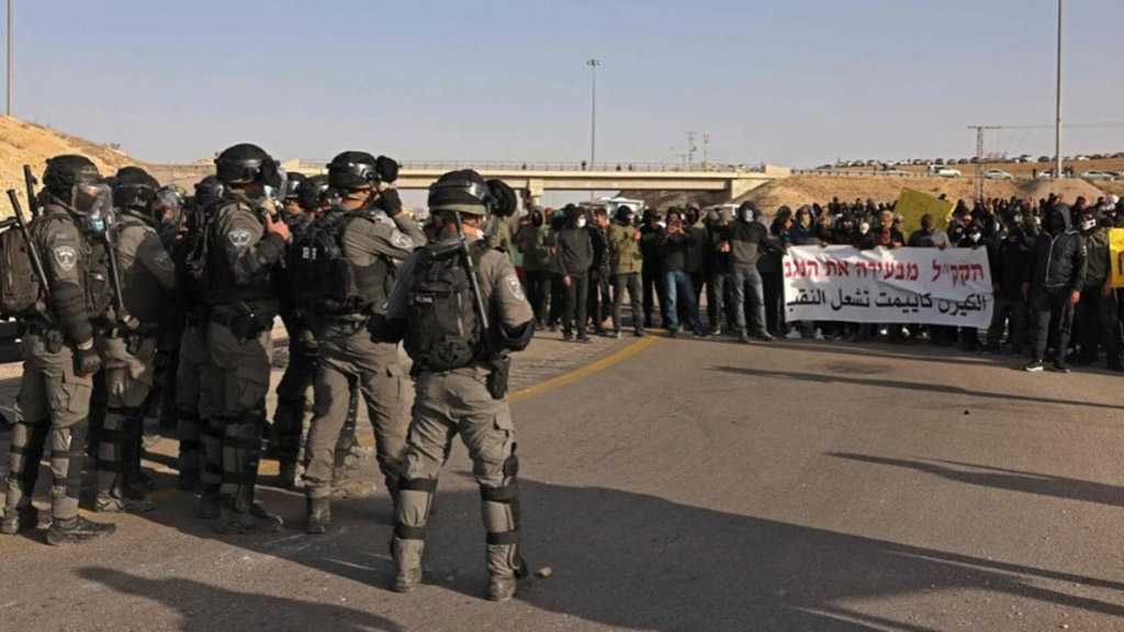 More than 100 Palestinians Arrested by “Israeli” Forces in Al-Naqab