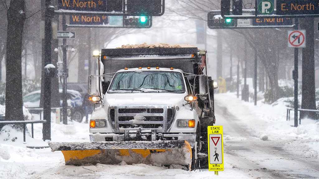 230k People without Power, Thousands of Flights Called Off in US Due to Winter Storm