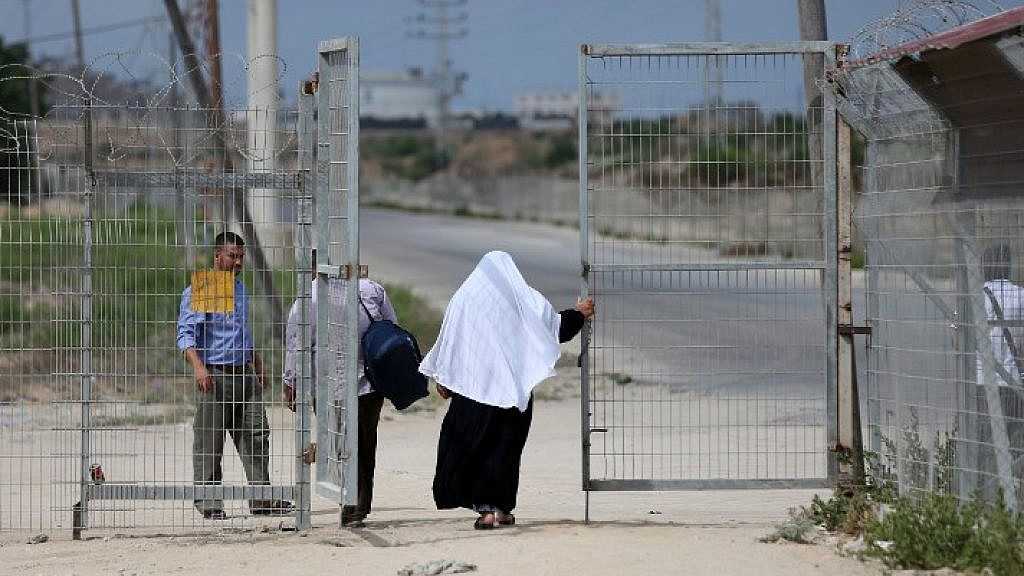 “Israel” Punishes Gazans, Closes Crossing After Rocket Ops.
