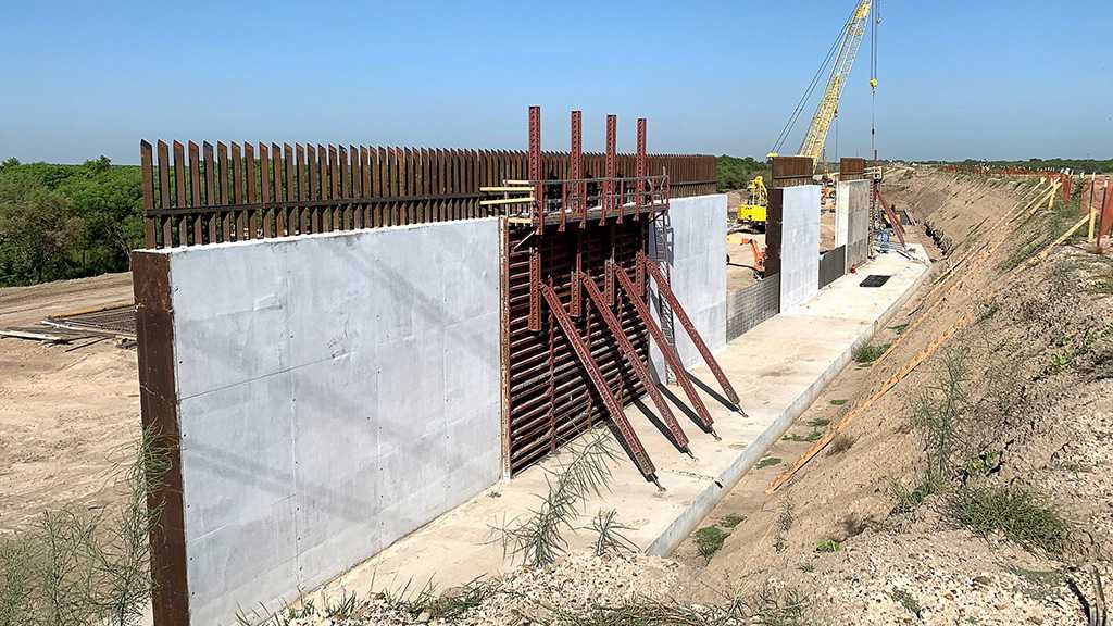 Biden Lying?! US to Build Border Wall