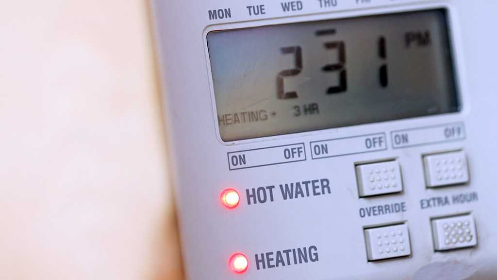 Bloomberg: Britons Struggling to Pay Energy Bills