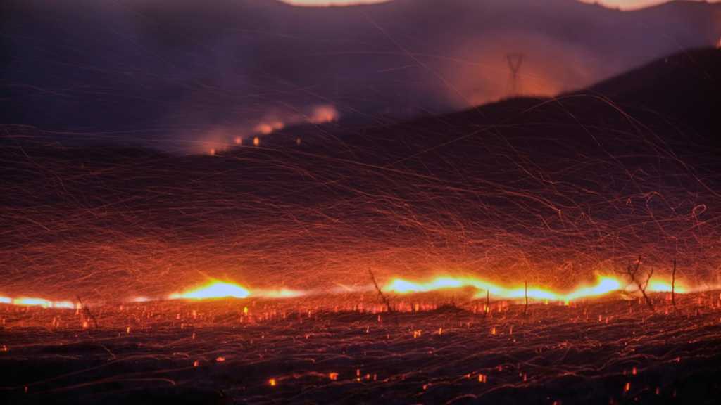 Two Dead, Thousands Told to Flee California Wildfire