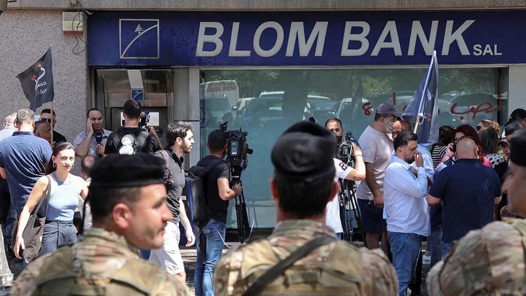 Lebanon Bank Raids Spree: Depositors Hold Up Banks to Withdraw Savings by Force