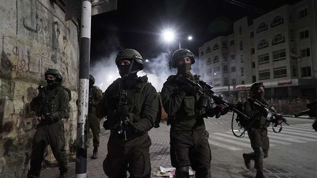 ‘Israeli’ Occupation Forces Kidnap 20 Palestinians In the West Bank 