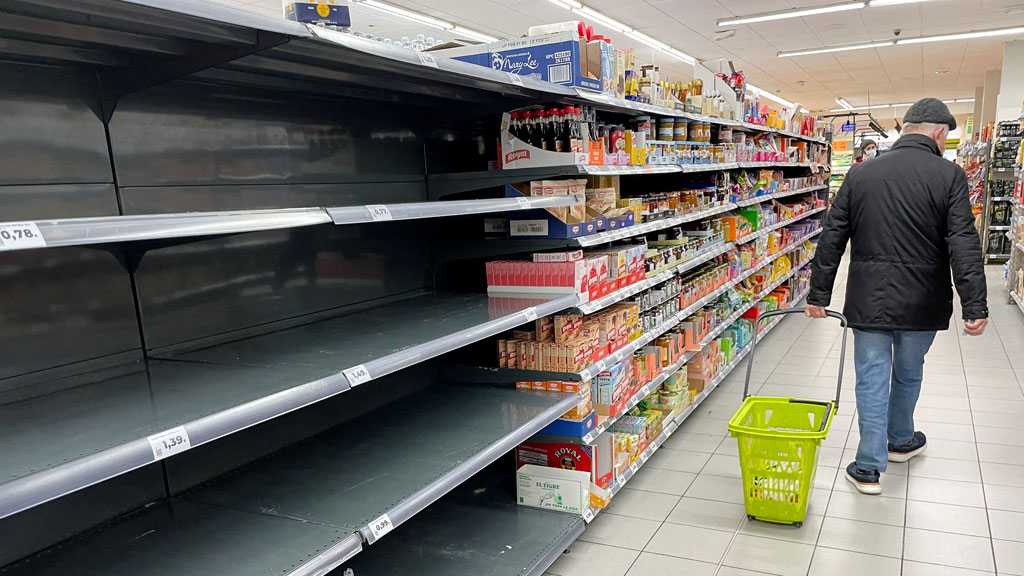 Spain Food Lines Grow as Inflation Skyrockets