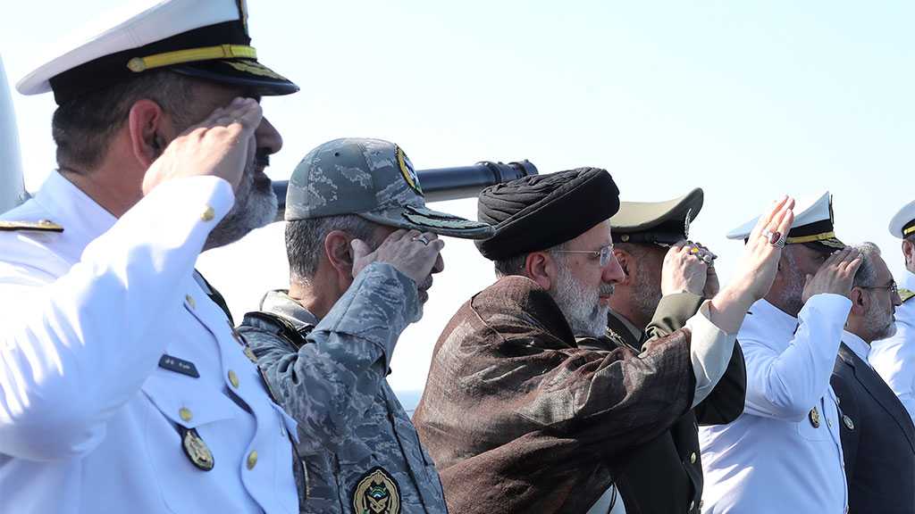 Iran Exhibits Vessels, Submarines and Aircraft in Navy Day Parade [Photos]