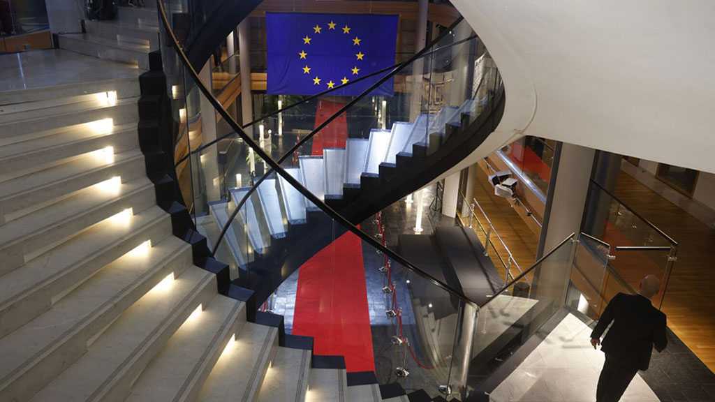 Police Search EU Parliament Offices as Bribery Inquiry Grows