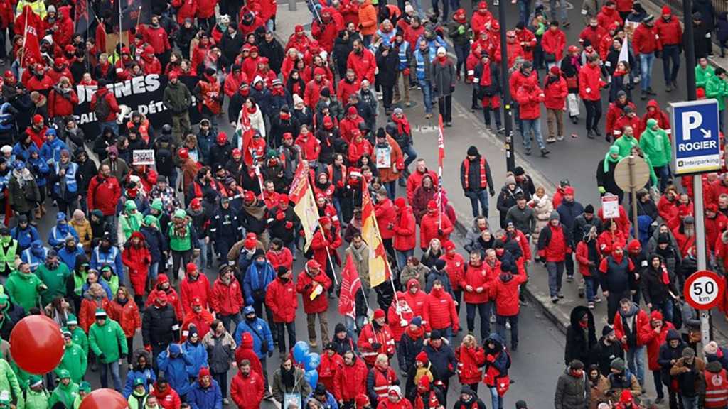 Thousands Protest in Brussels Over Cost-of-Living Crisis, Hitting Public Transport