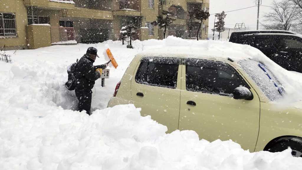 Japan Heavy Snow Kills At Least 17, Injures Dozens