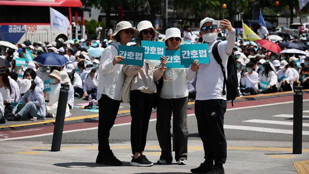 South Korean Nurses Strike After President Rejects Bill on Working Conditions