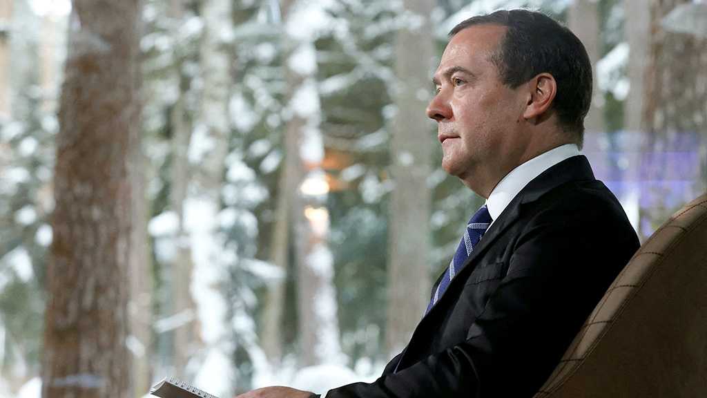  Medvedev: Britain “De Facto” at War with Russia