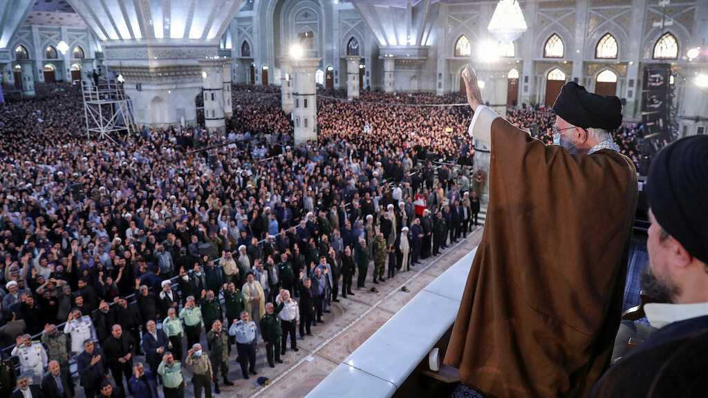 Imam Khamenei: Arrogant Powers’ Enmity Toward Iran Will Not End Even If Nation Retreats
