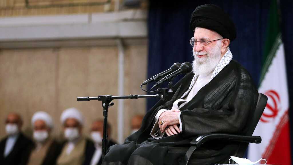 Imam Khamenei: Iran in Midst of Global Fight against Arrogant Powers