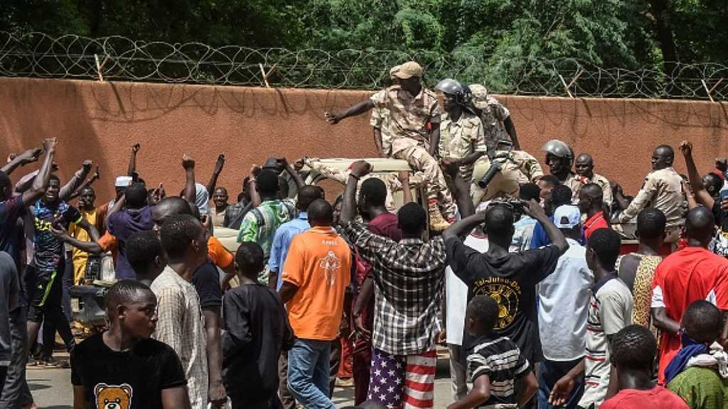 African Bloc Threatens Niger’s Junta to Cede Power or Face Force