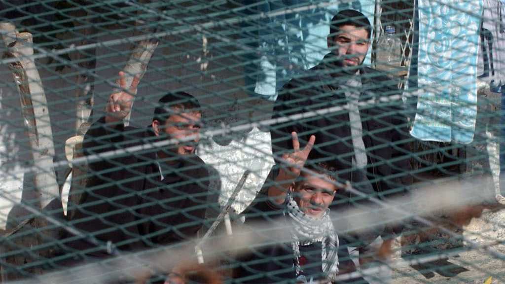 Hundreds of Palestinian Prisoners Start Indefinite Hunger Strike Over Violent Raids on Cells