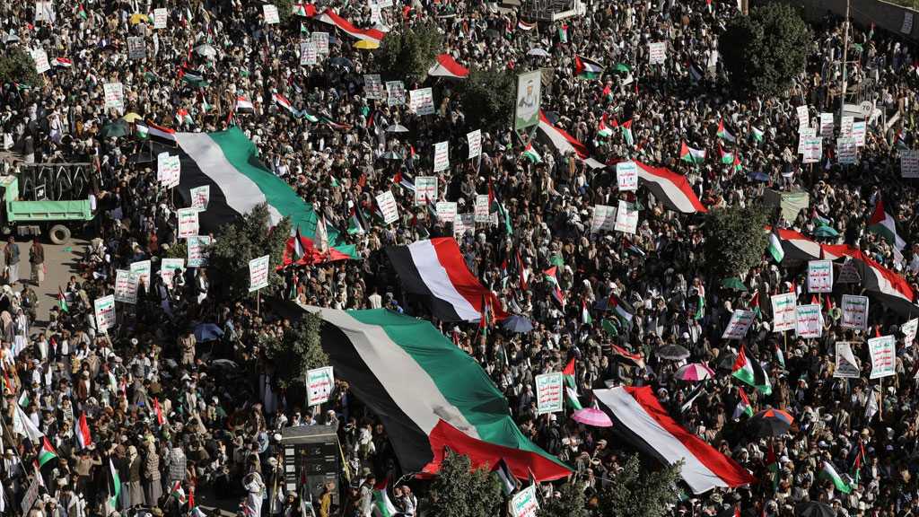 Yemenis Protest Urging Stepped-up Strikes on “Israel”