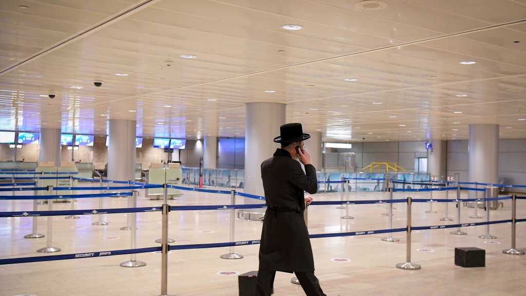 Passenger Traffic at “Israeli” Airports Drops 43%