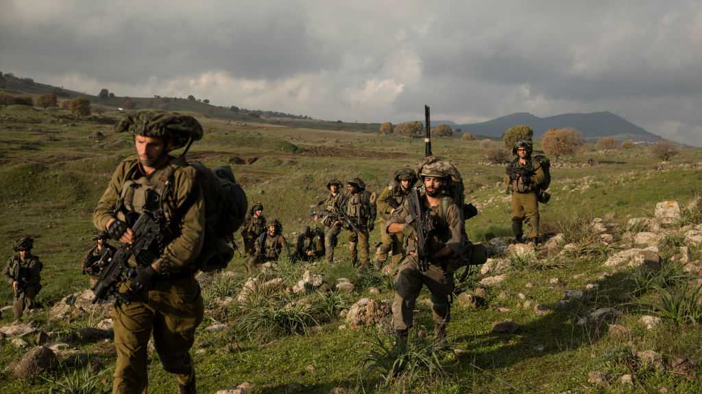 “Israeli” Occupation Expands Aggression in SW Syria, Seizes Local Weapons