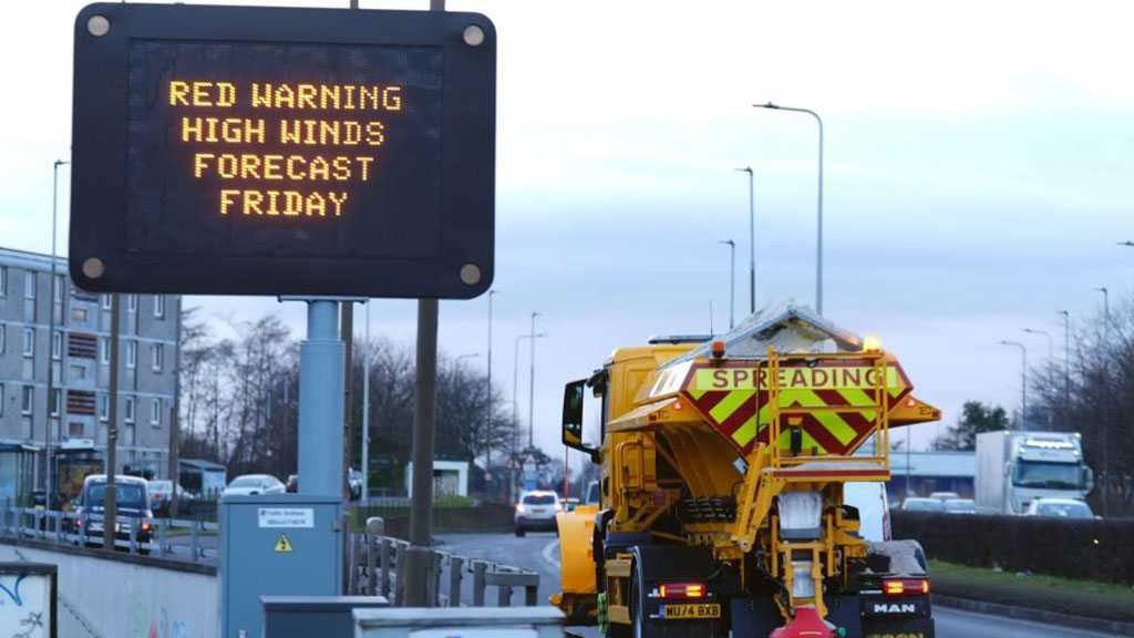 Storm Eowyn Ravages UK and Ireland, Millions Warned to Stay Indoors