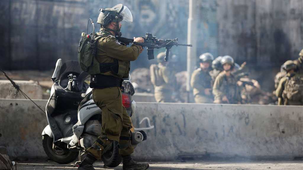 ’Israeli’ Forces Escalate West Bank Raids, Kill Teenager Near Qalandia