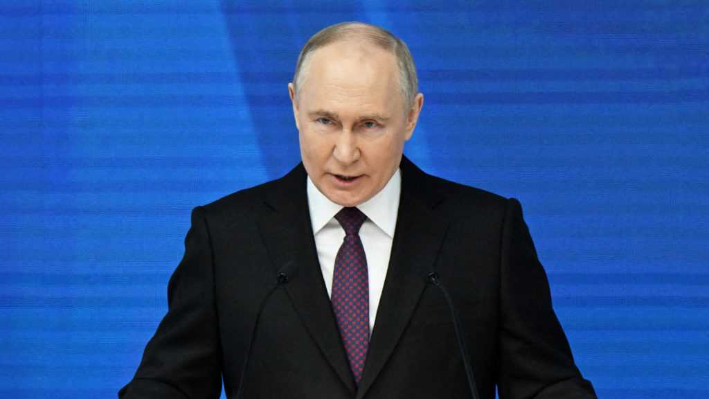 Putin: West Should Repair Oil Facility Damaged by Ukraine