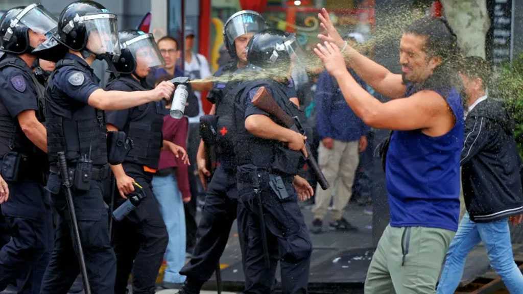 Pensioners and Football Fans Clash with Police in Buenos Aires Protest Against Milei’s Cuts