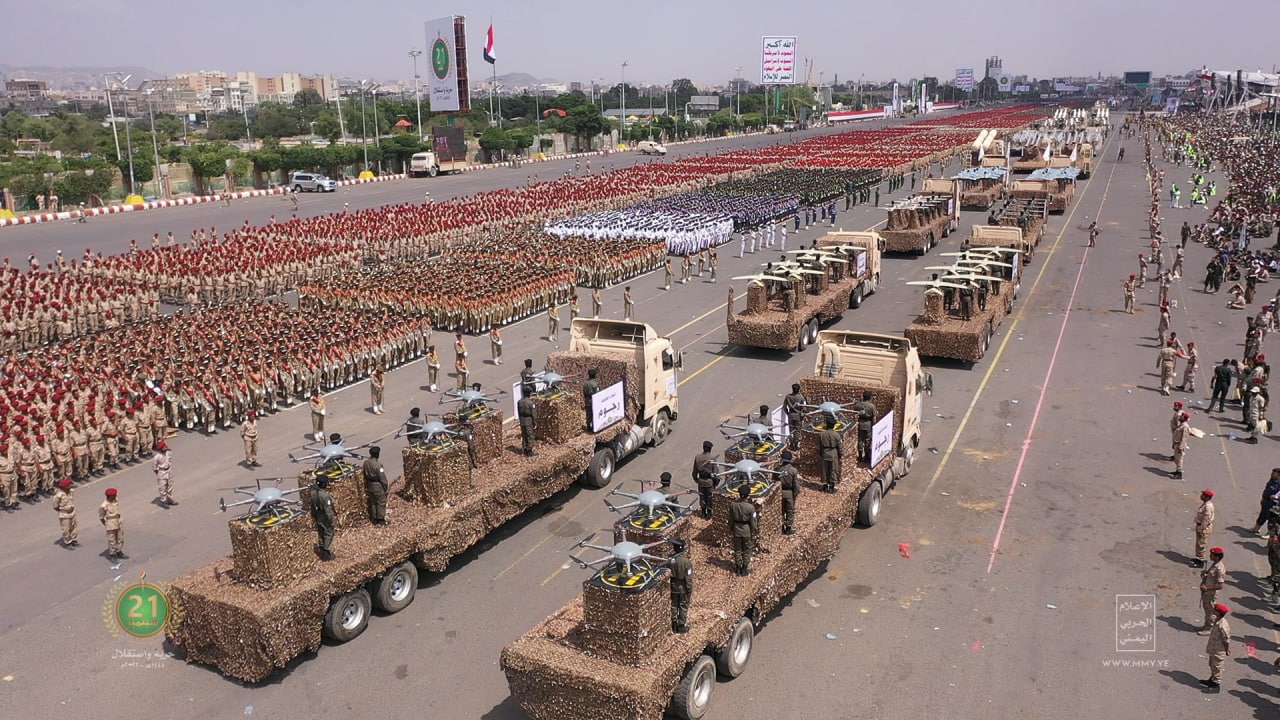 Yemeni Army Unveils Strategic Weapons of Deterrence in a Prominent Military Parade in the Capital Sanaa [Photos]